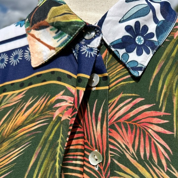 Farm Rio Mixed Scarfs Printed Button Front Top - Picture 11 of 11